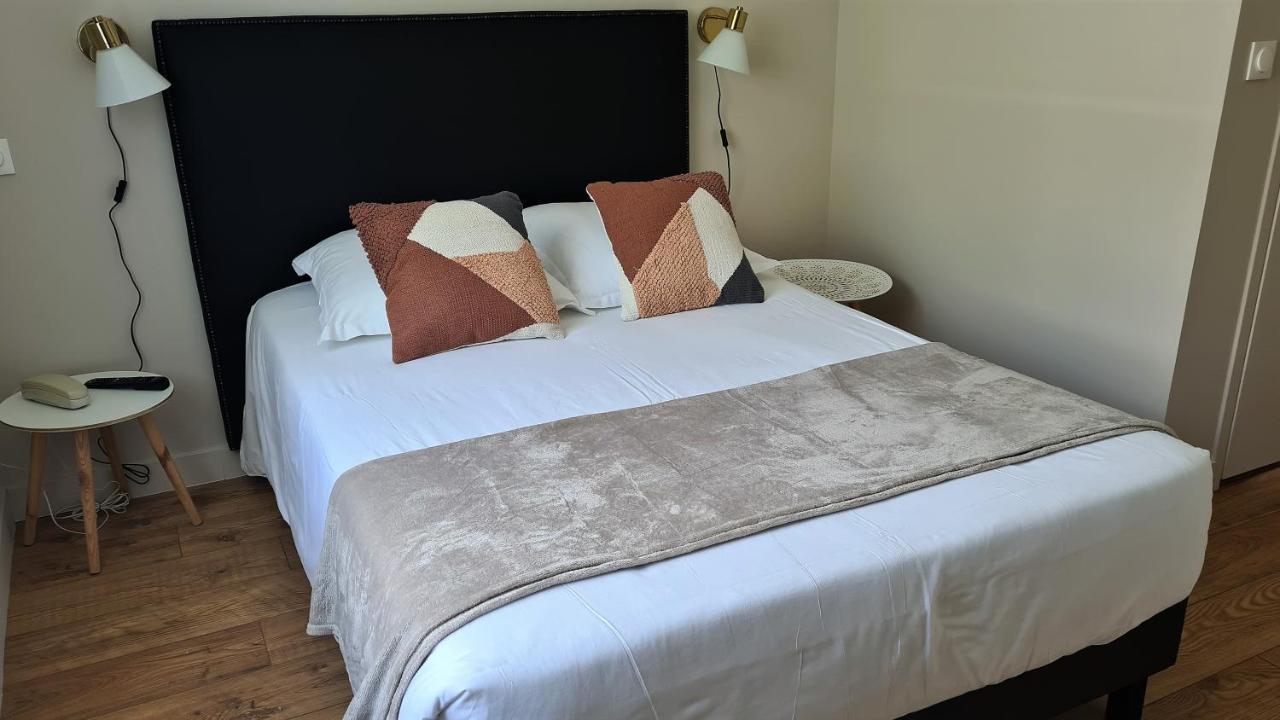 Le Beaugency Hotel Bagian luar foto